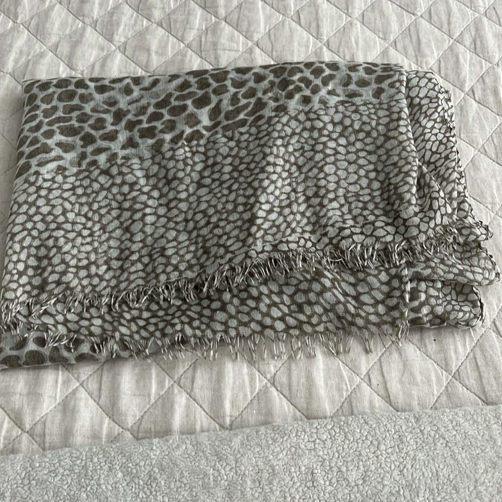 Leopard print scarf
